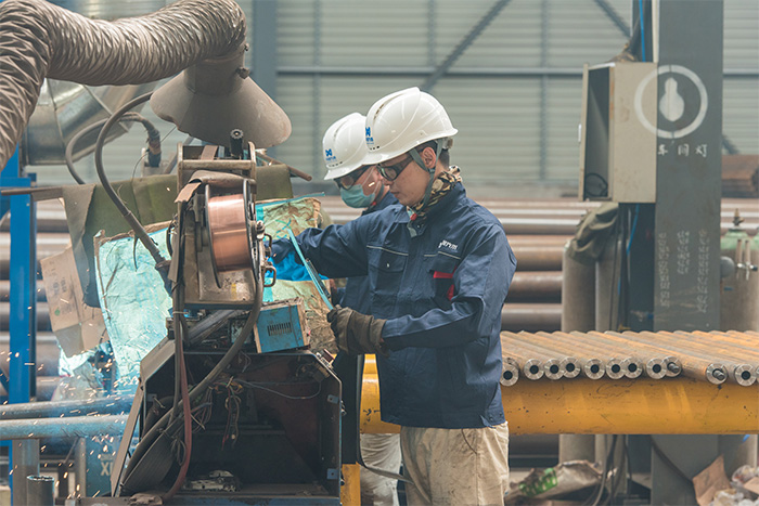 合山网架自动化焊接